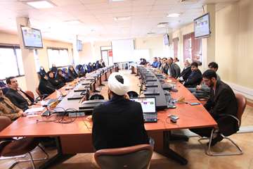 نشست تقابل اسلام و استکبار